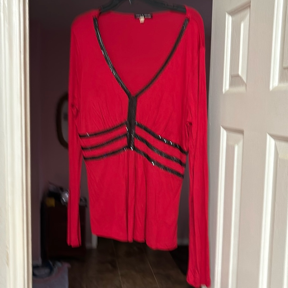 Cable & Gauge red sequence long sleeves top for casual or evening wear.